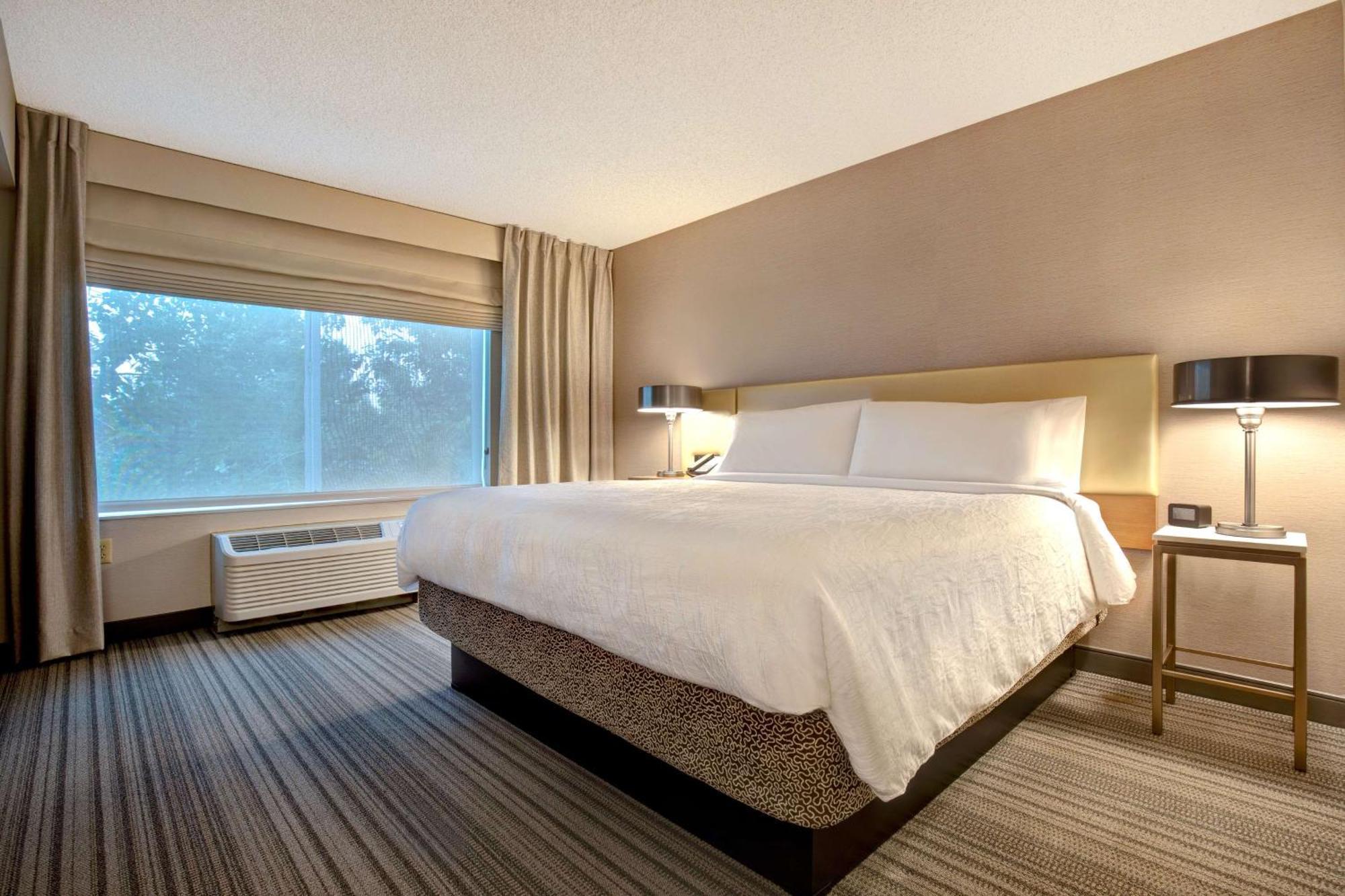 Hilton Garden Inn Portland/Beaverton Exterior photo