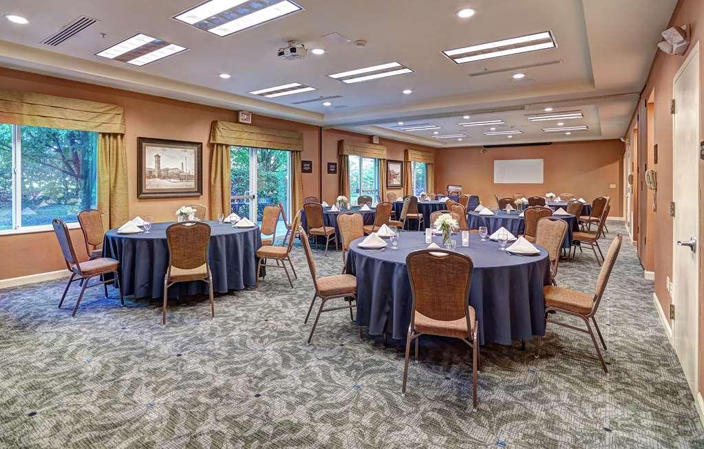 Hilton Garden Inn Portland/Beaverton Facilities photo